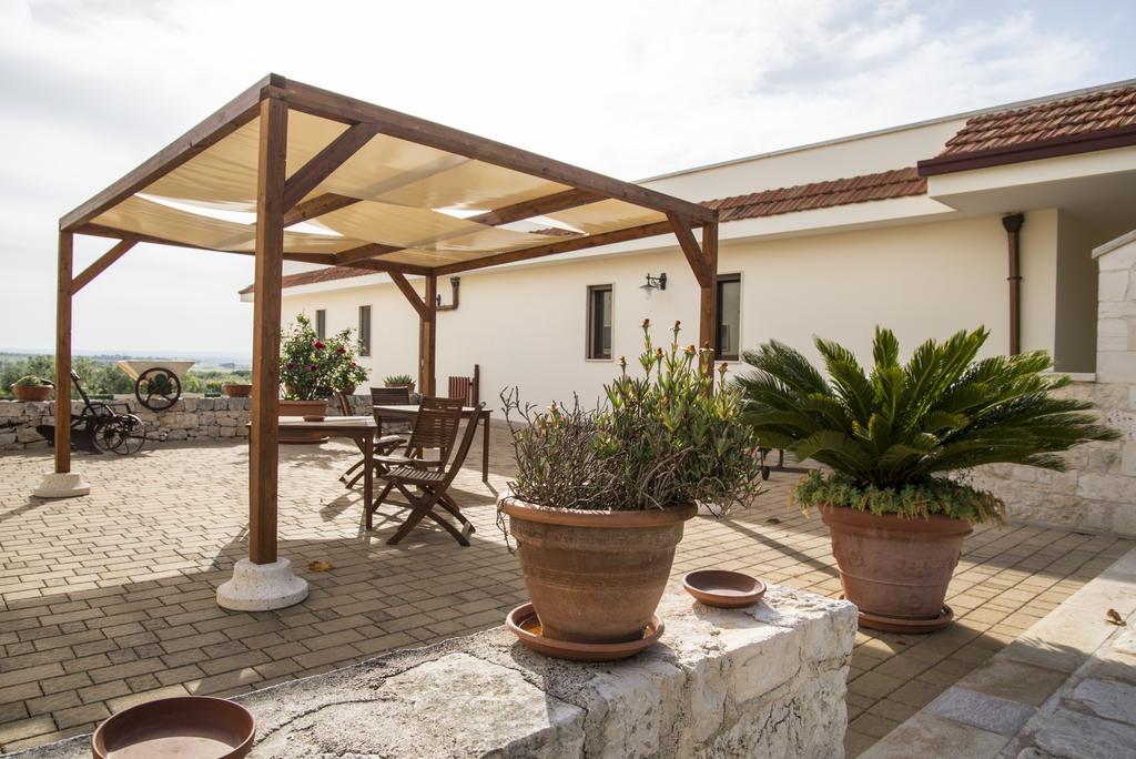 Masseria Gravelle Turi Esterno foto